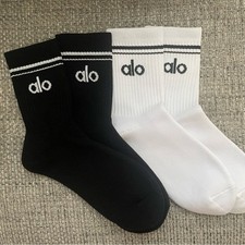 Alo yoga socks 2 pairs size S Throwback socks