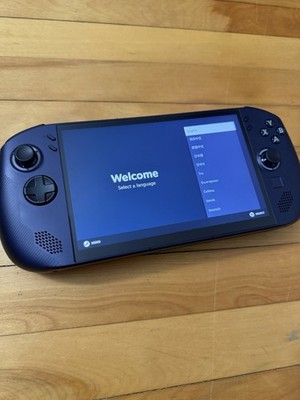 Legion Go S 8'' 120Hz Gaming Handheld AMD Ryzen Z1 Extreme, SteamOS, 32GB