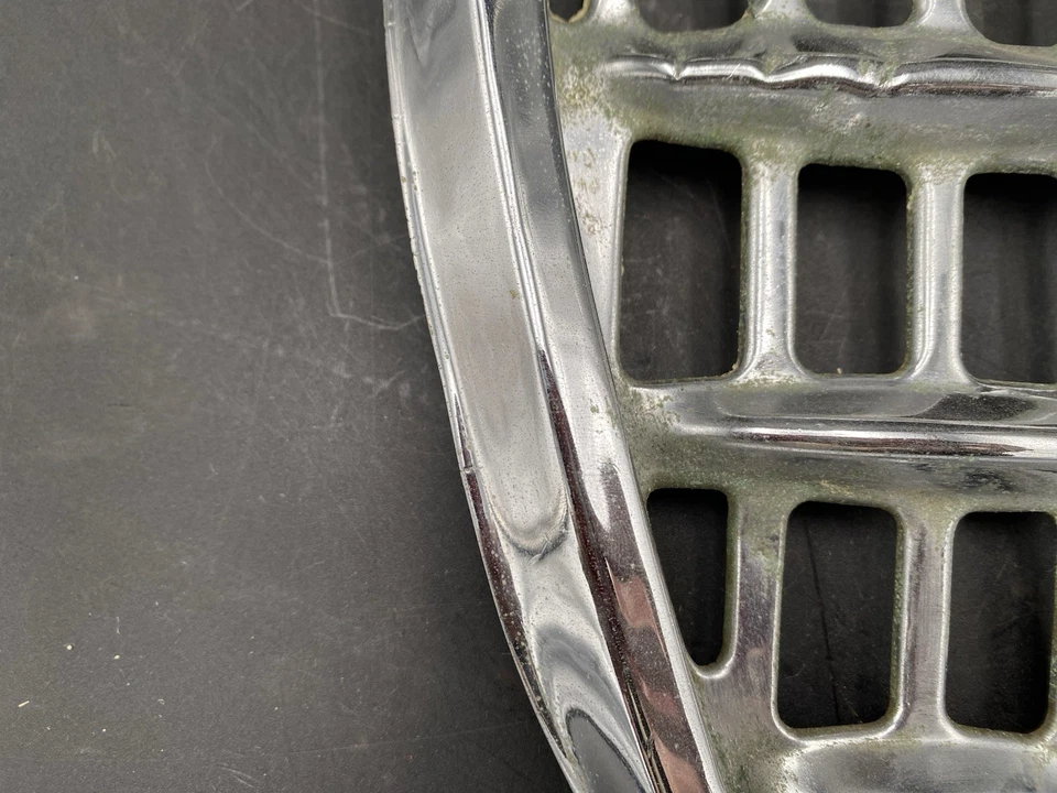 Parrilla Alfa Romeo 750, 101 Spider, 750 Sprint  Foto 4 de 4