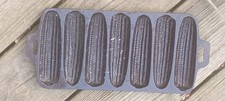 Cast Iron Cornbread Pan Corn Shape Molds 7-Cavity Vintage Bakeware Kitchen