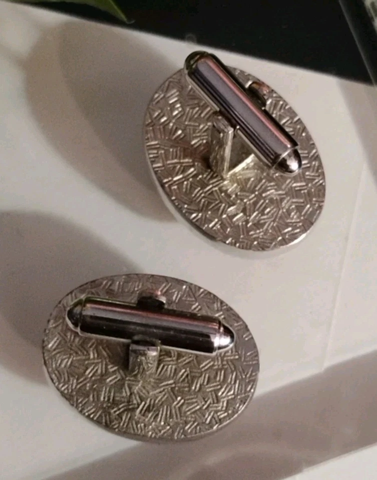 Cavalos de caminhada vintage MCM com abotoaduras pretas banhadas a prata 1"! - Imagem 2 de 4