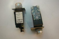  2 ALLEN BRADLEY 800MR-QT24K SERIES D PILOT LIGHT PUSH BUTTON 800MR-QT24K