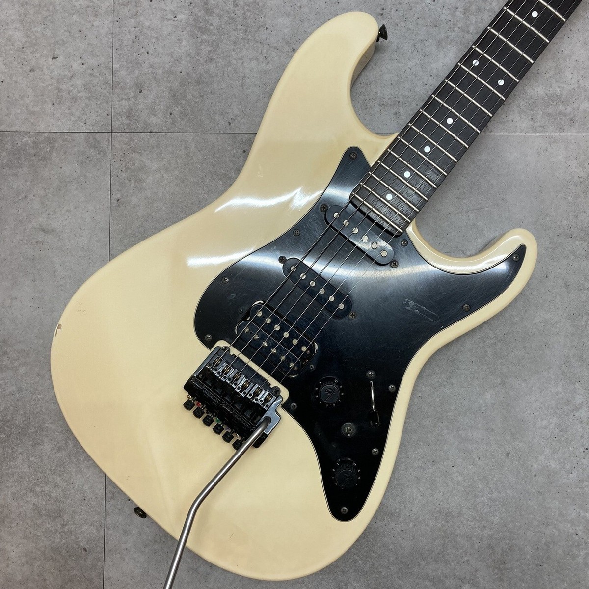 Fender Japan SF-456 Stratocaster White Made in Japan 1984 Fender Japan SF-456 Stratocaster White Made in Japan 1984