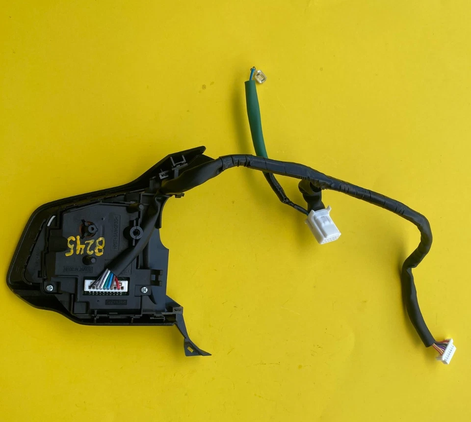 Interruptor de control de crucero del volante Subaru Crosstrek 2021-24 OEM 83154-FL800 Foto 4 de 4