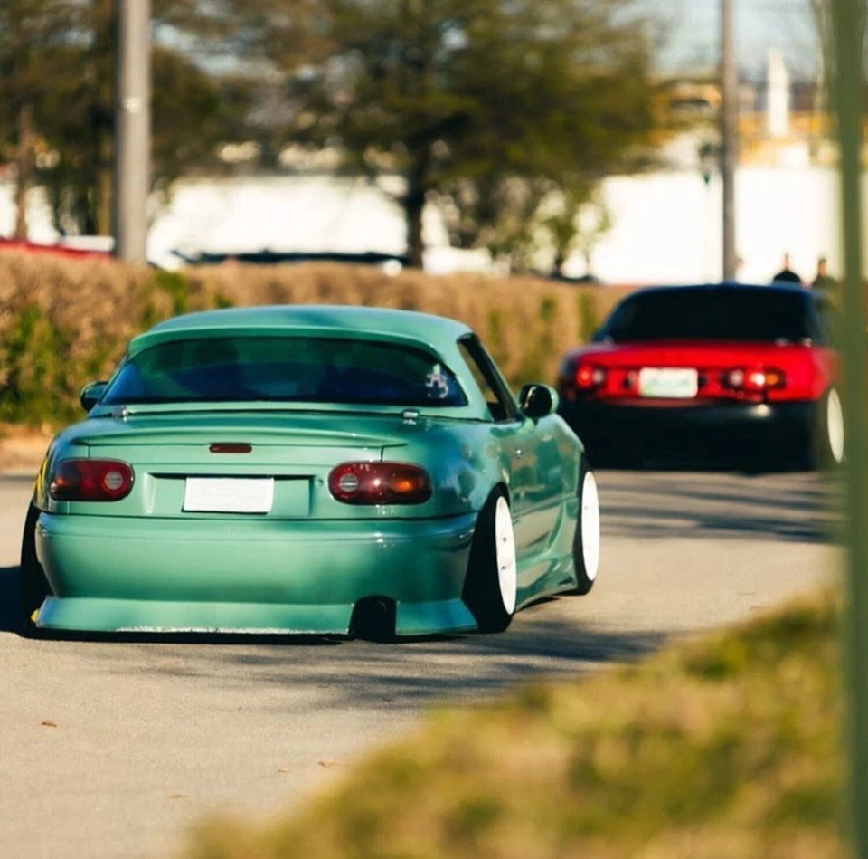 KBD Body Kits Deuce 1 peça para-choque traseiro de poliuretano para Mazda Miata 1990-1997 - Imagem 4 de 4