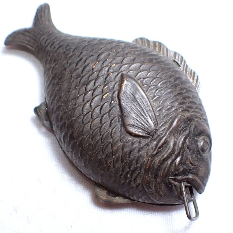 Antique Victorian Tape Measure REALISTIC FIGURAL FISH Retractable 36”