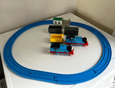 TOMY Thomas The Tank Engine Train Set Blue Track Oval 2 Engines Wagons Building