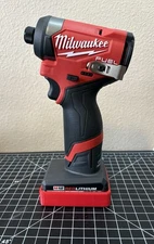 Milwaukee M12 HOXC5.0 Battery Magnetic Base Tool Holder