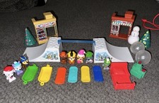 PAW Patrol Holiday Rescue Winter Advent Calendar 24 Pieces 2019, COMPLETE NO BOX