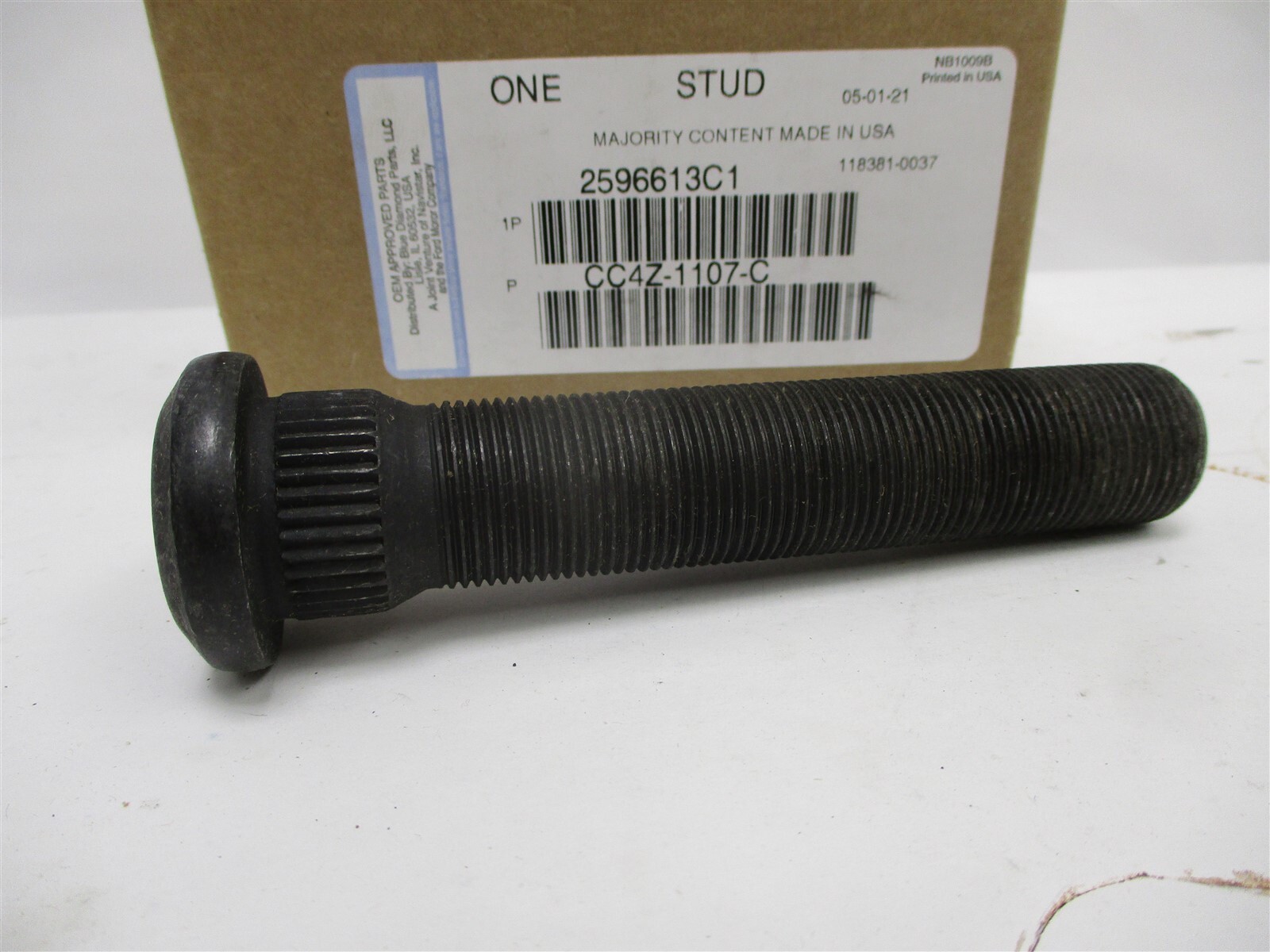 2596613C1 INTERNATIONAL WHEEL STUD M22 x 1.5MM x 4.57 CONMET  