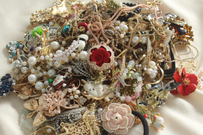 Jewelry Lot ALL Good Wear Resell Brooches Fashion NEW Modern 50 Pc NO Junk