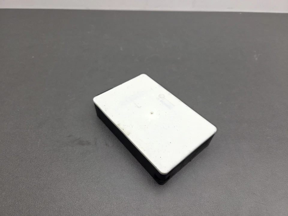 Mercedes Benz W204 W212 W166 W221 radar sensor blind spot GENUINE A 0009050110 - Image 4 of 4