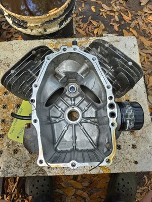 チャンプ 🔑 Kawasaki FS481V Crankcase Cylinder Block 49120-0731 / 49120