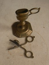Dochtschere mit Halterung,Kerzenschere,Standfu&szlig;,Halter,Messing,Patina,gebraucht