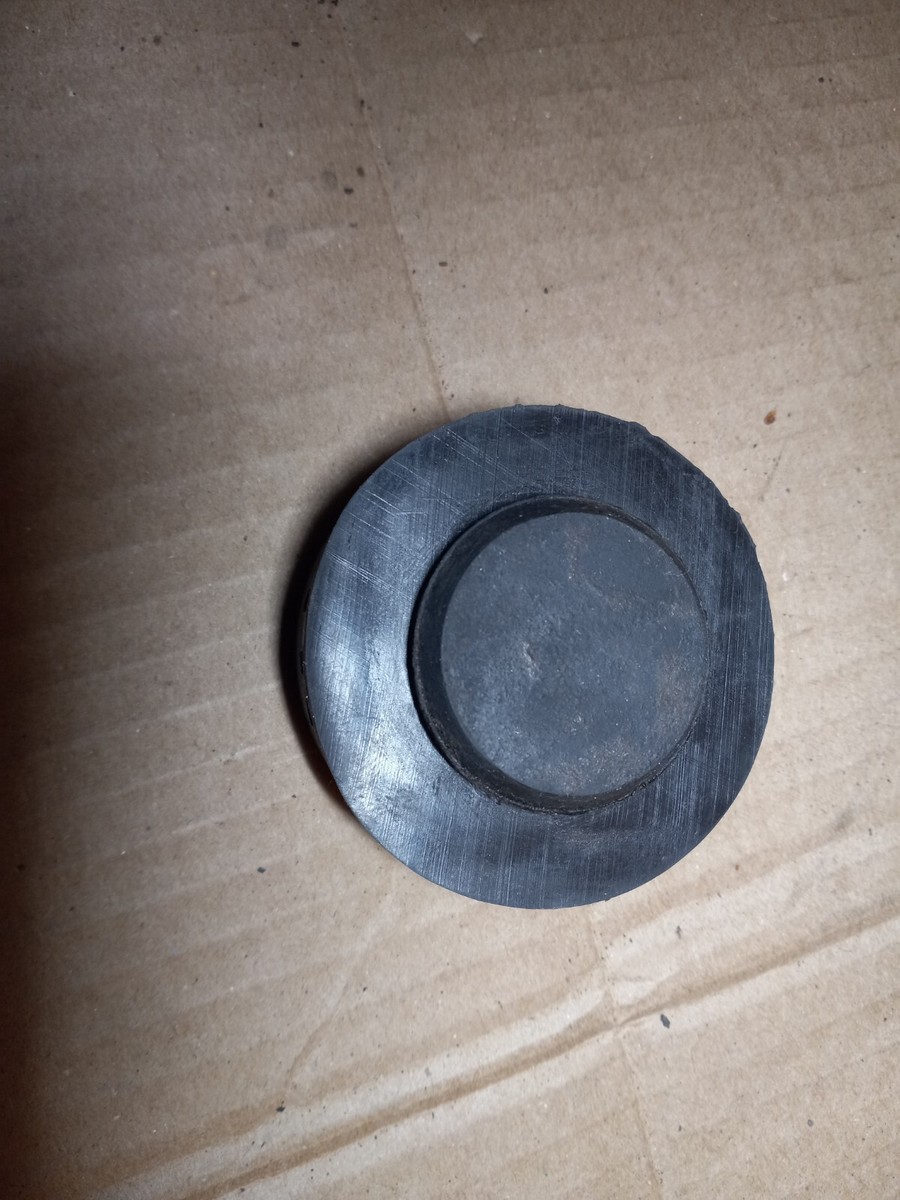 GM BODY BUSHING GM # 3906748 CHEVROLET CHEVELLE IMPALA 70 68 72 69 