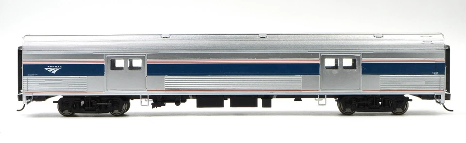 Walthers Proto HO Amtrak 73' Budd Baggage Car Phase IVb (Phase VI) Custom - Image 2 of 4