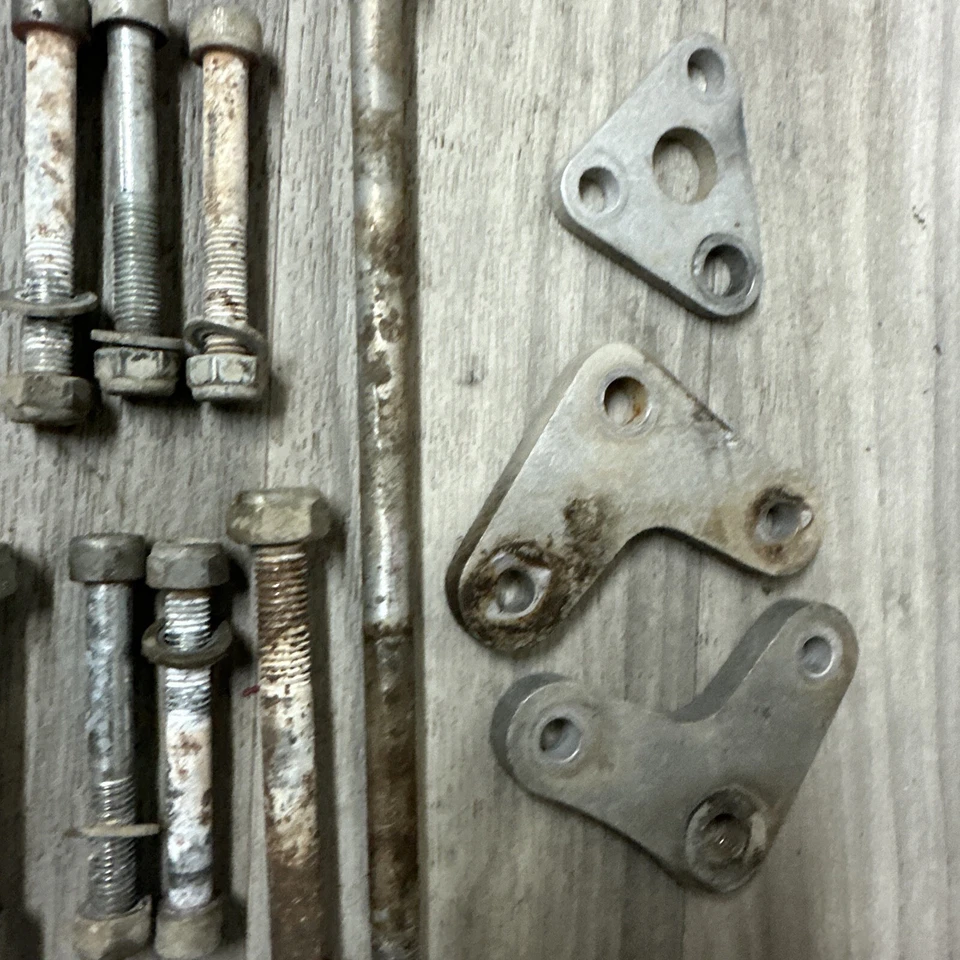 ATK 605 DSES 1995 hardware de montaje del motor 350 490 604 Foto 4 de 4