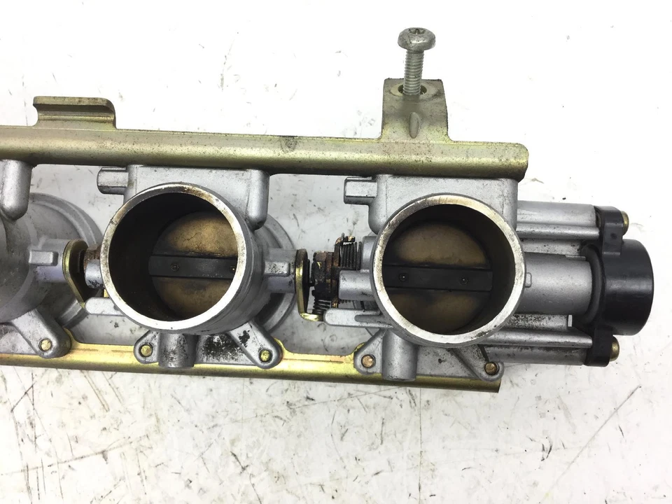 Cuerpo del acelerador TRIUMPH SPEED FOUR 600 2004 SMTTH835S Foto 2 de 4