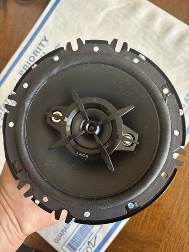 Sony XS-R1646 6.5” 4-Way Car Speaker – 270W Peak, 4Ω - Picture 2 of 4