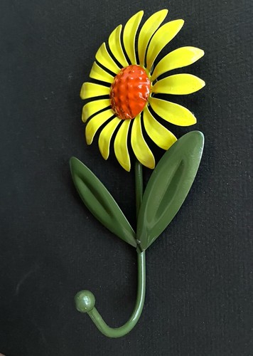 Heller Vintage Wandhaken Metall Gänseblümchen Blume 70er 80er Deko - Bild 2 von 3