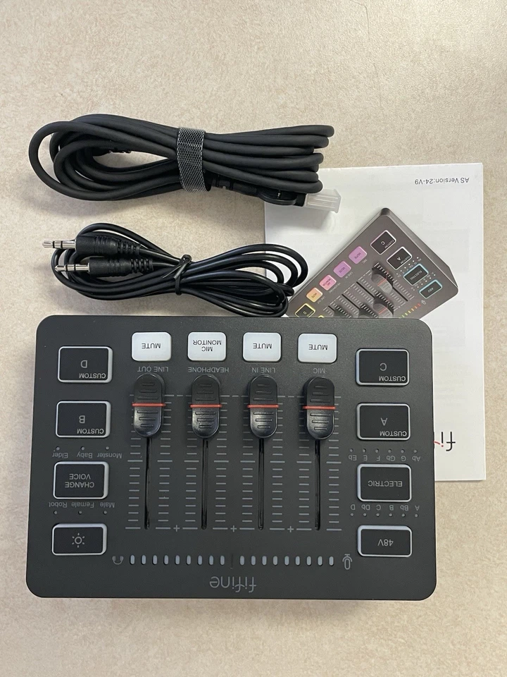 Fifine AmpliGame SC3 / XLR Gaming Audio Mixer / Streaming RGB / PC - Image 2 of 4