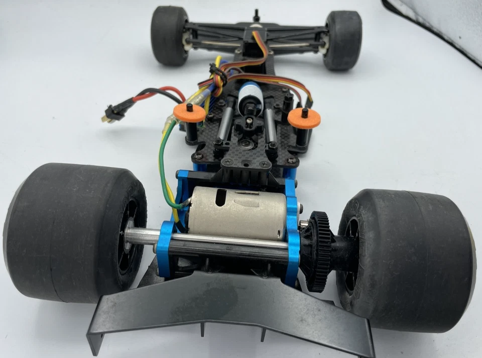 For parts TAMIYA F104 F-104 carbon chassis with motor and ESC - Image 4 of 4