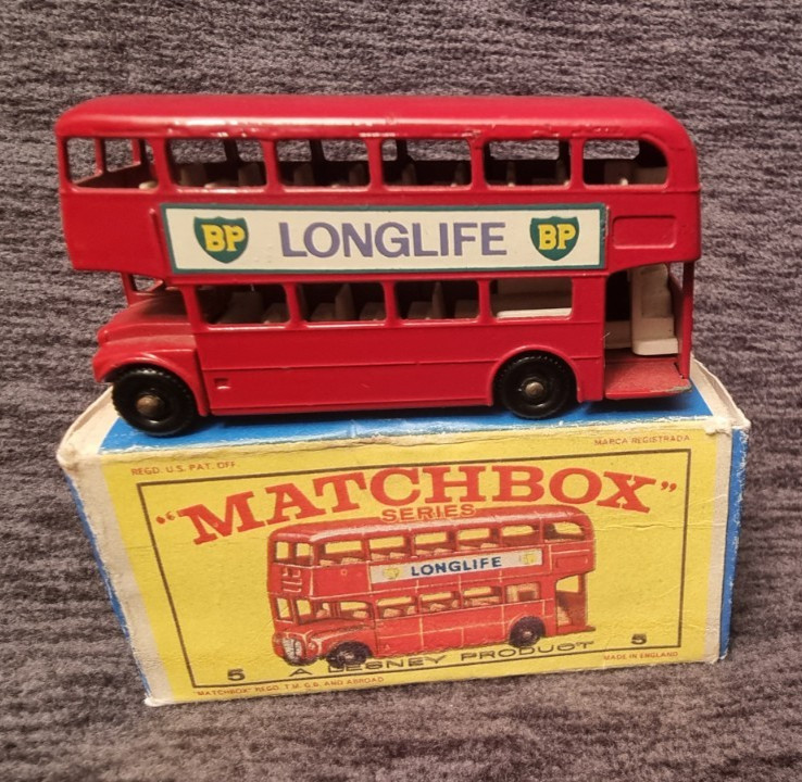 Matchbox 5c, Routemaster 66 Players - Free Price Guide & Review