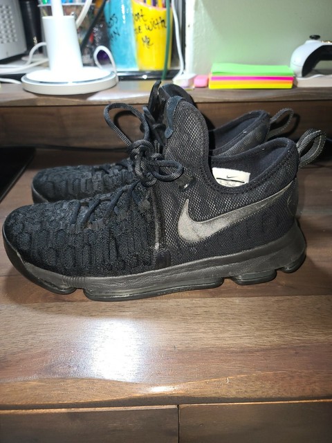 kd 9 triple black