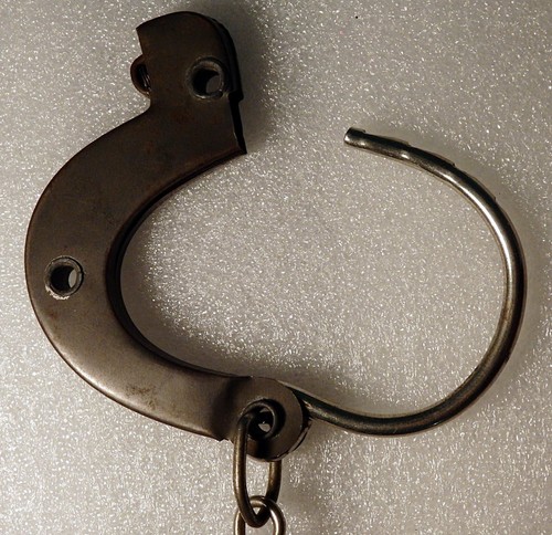 Vintage 50s Metal Handcuffs for Children Small Wrists Play Fun Pretend - Picture 5 of 7