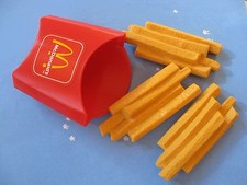 FISHER PRICE FUN FOOD McDONALDS 4 PIECE REALISTIC FRENCH FRIES BOX CONTAINER