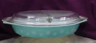Vintage Pyrex Snowflake Blue Divided Casserole Dish with Lid 1.5 Quart