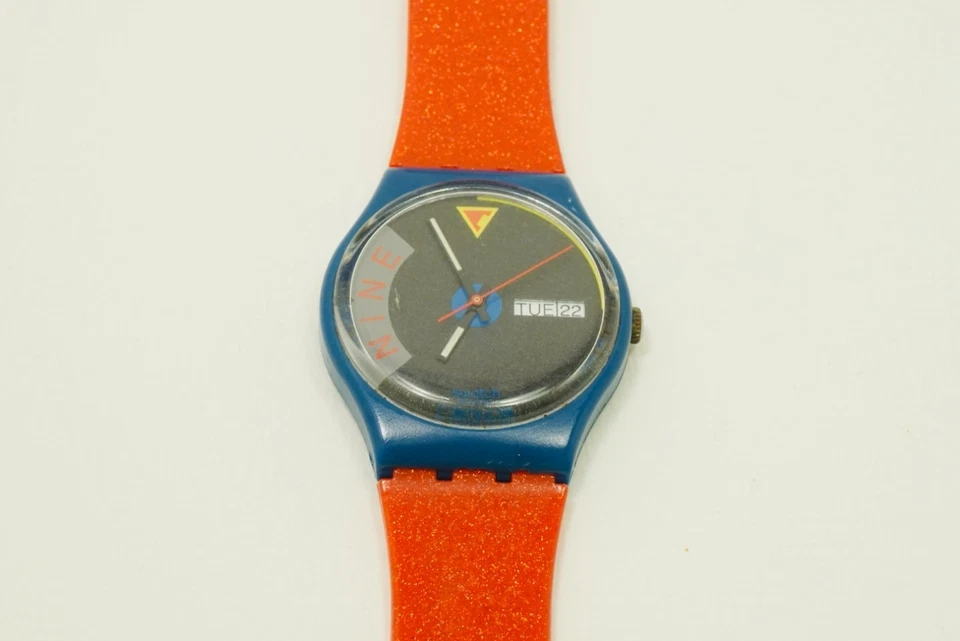 Reloj Swatch Vintage 1989 Blue Jet GS701 Banda Roja Brillante y BATERÍA NUEVA Foto 2 de 4