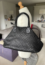 Bottega Veneta Cabat Black Medium Tote Bag with Pouchette Limited Edition