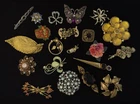 Vintage Brooch Lot Of 21 Costume Jewelry All With Minor Damage
