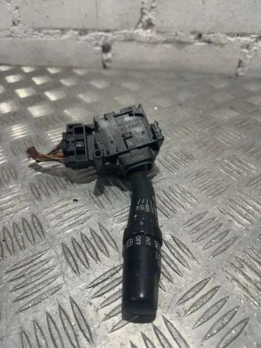 TOYOTA AVENSIS T25 Wischergriff 8465205170 2.20 Diesel 110kw 2005 21503323