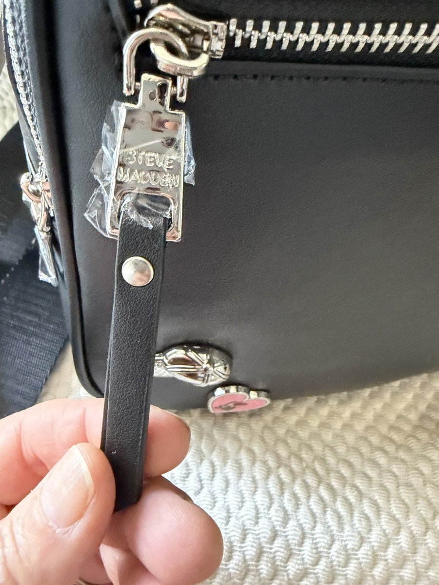 ??NWT STEVE MADDEN EMBOSSED MINI BACKPACK DONE IN NAVY WITH SILVER HARDWARE! Steve Madden Girl Navy Blue Velvet Velour Mini Backpack  main image 3