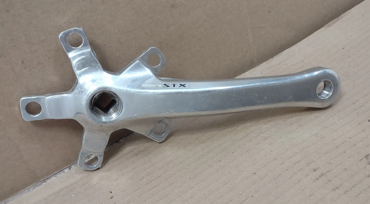 Shimano triple dans pédaliers de vélo