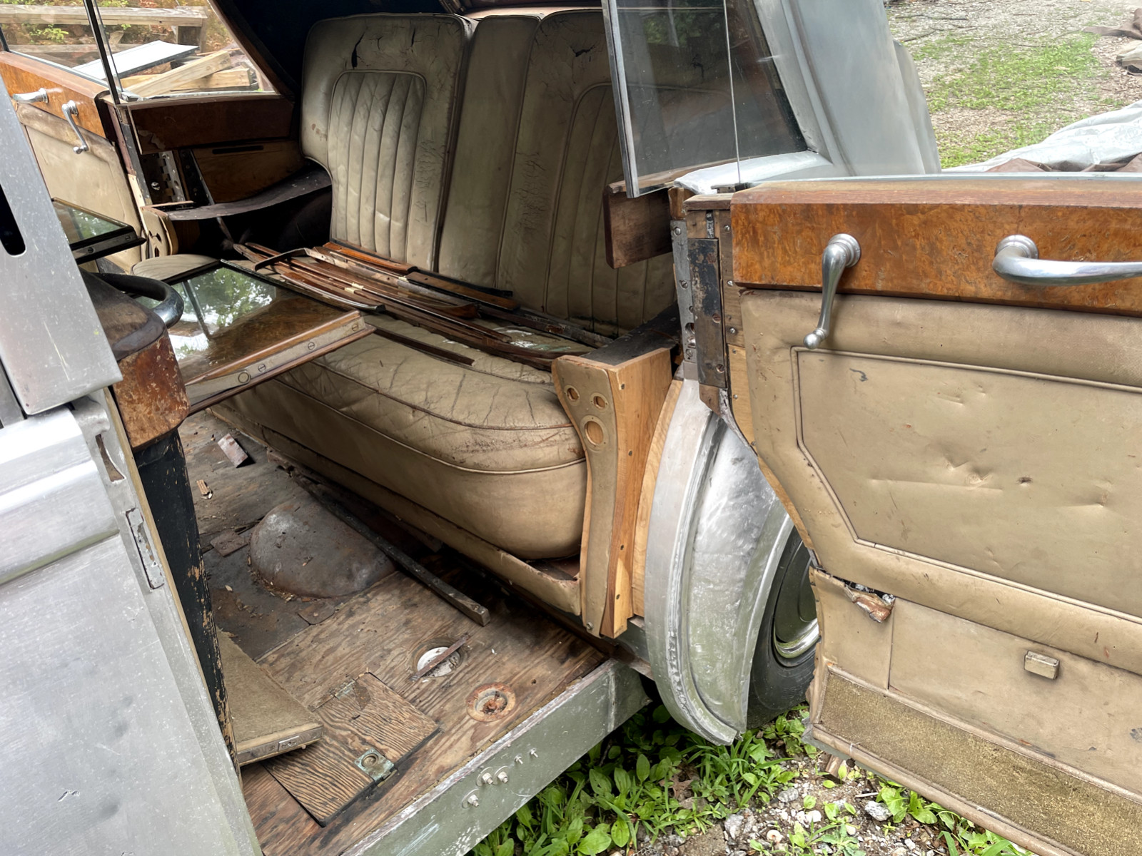 47 ROLLS ROYCE HOOPER WRAITH LIMO BENTLEY. HANDLE. WORLDS LARGEST USED INVENTORY