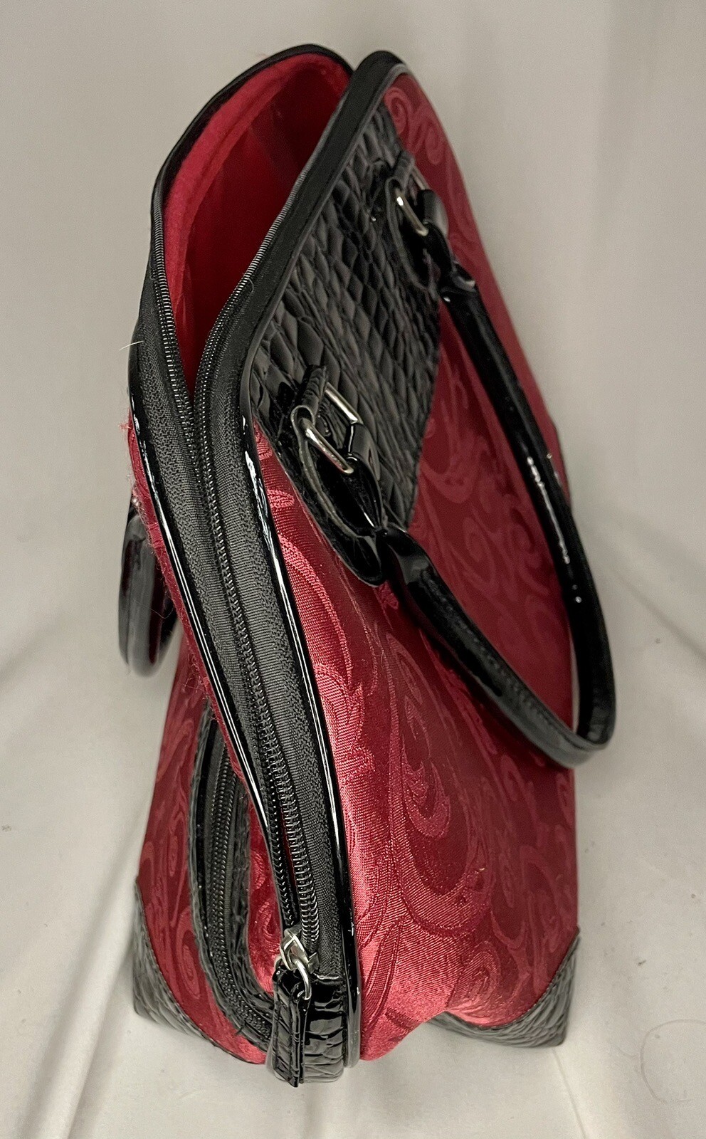 Red and Black Essence of Beauty Large Handbag or Travel Bag