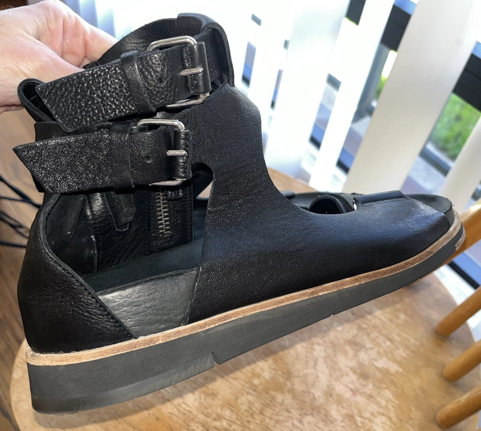 Increíbles sandalias planas CINZIA ARAIA de cuero negro gladiador 42 EU / US 11.5 / 12 Foto 2 de 4