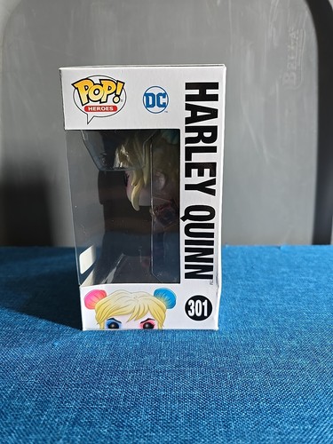 Funko Pop! Vinilo: DC Universe - Harley Quinn - GameStop (Exclusivo) #301 - Imagen 3 de 3