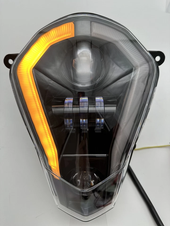 Faro LED DRL con luz de señal de giro para KTM Duke 390 250 200 125 2011-2019  Foto 4 de 4