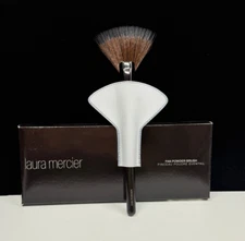 Laura Mercier Fan Powder Brush  HOLIDAY SALE *Check Description