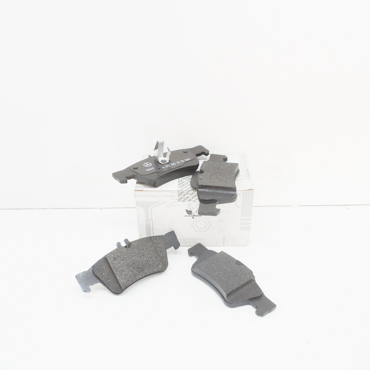 Mercedes Benz E W212 Rear Brake Pad Set Kit A0004208204 NEW | eBay 
