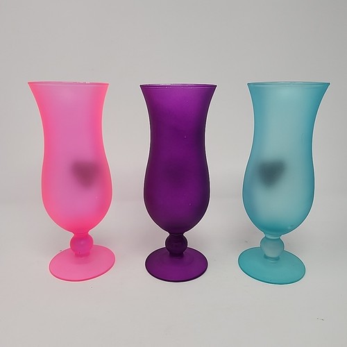 Set of 3 Medieval Times Tournament Souvenir Glasses Goblets Pink Blue Purple - Picture 3 of 10