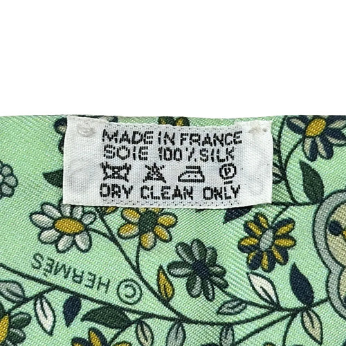 Bufanda de seda Hermès Twilly L' Arbre de Vie Tree of Life verde amarillo naturaleza Francia - Imagen 5 de 24