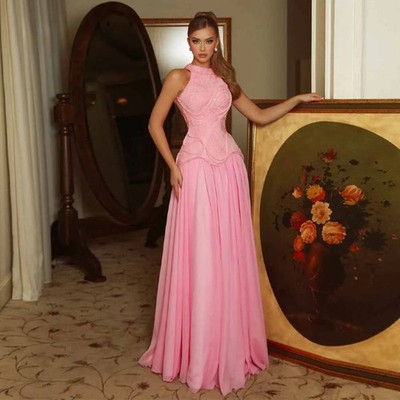 Elegant Evening Dress with Sleeveless Appliques Halter Sweep Train Prom Dress