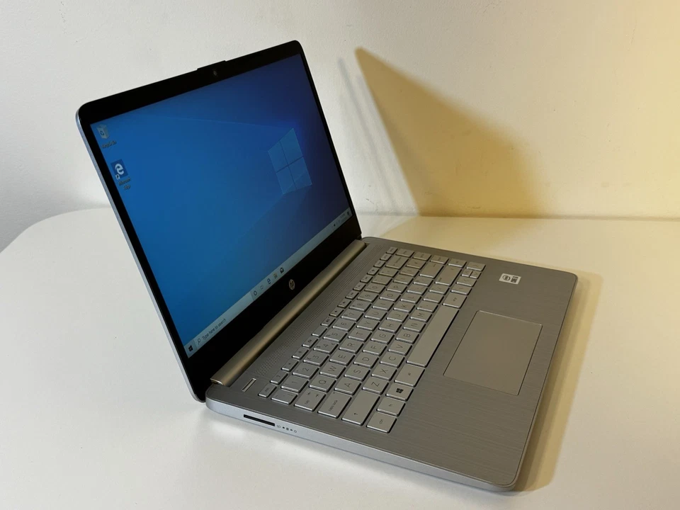 HP Laptop 14" Intel Core i3-1005G1 240GB SSD 4GB RAM FHD Windows 10 with Charger - Image 3 of 4