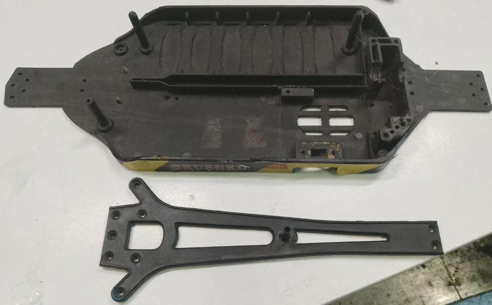 Chassis pour Buggy CARSON 1.10 - Photo 1/4