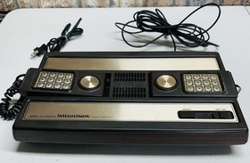 Mattel Intellivision 1979 Console Model 2609 Dual Controller, Tested, Powers Up